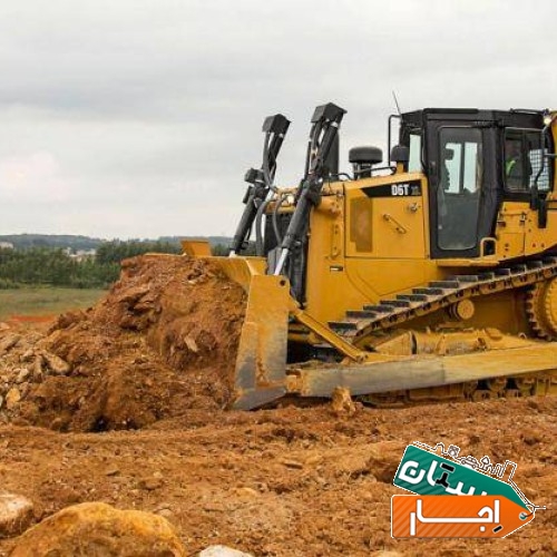 تسطیح زمین وشخم زنی با بلدوزر