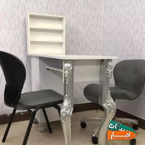 آموزش کاشت ناخن / اجاره ی میز ناخن / اجاره ی اتاق با شرایط معتبر