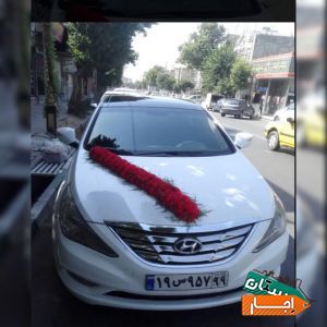 اجاره ماشین عروس سوناتا با گل ودسته گل