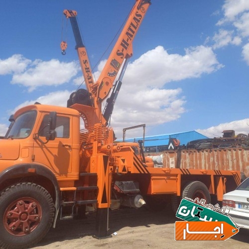 اجاره یک دستگاه جرثقیل