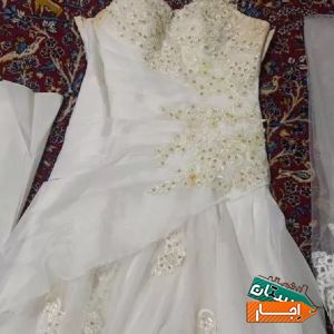 اجاره لباس عروس سایز 38 تا 40 تور شنل فنر دامن با بهترین شرایط