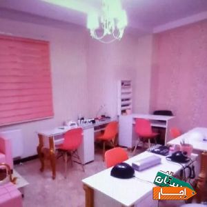 اجاره میز ناخن در مرکزی مجهز با مناسب ترین شرایط