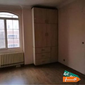 اجاره 80 متری دو خواب با مناسب ترین موقعیت