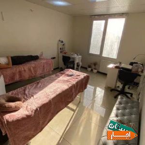 اجاره میز ناخن وصندلی درصدی با قیمت مناسب درالبرز