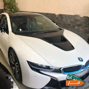 رنت ماشین بی ام و i8 شرایط عالی