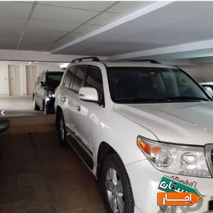 اجاره لندکروز 2010 با شرایط عالی