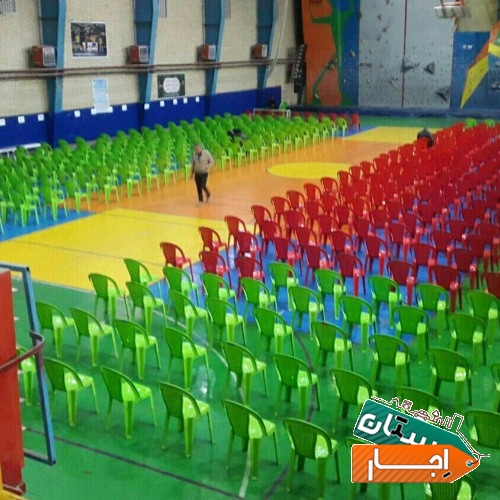اجاره صندلی درسه رنگ سبز وسفید وقرمز موجود است