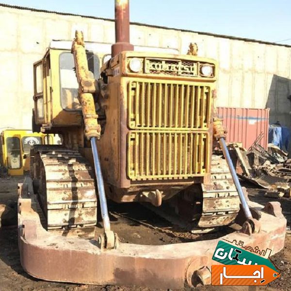 اجاره بلدوزر 155 بولدوزر 85 کرایه ای تسطیح زمین D8