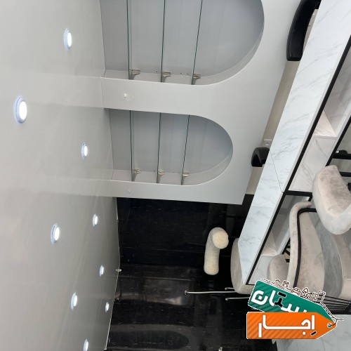 اجاره میز ناخن