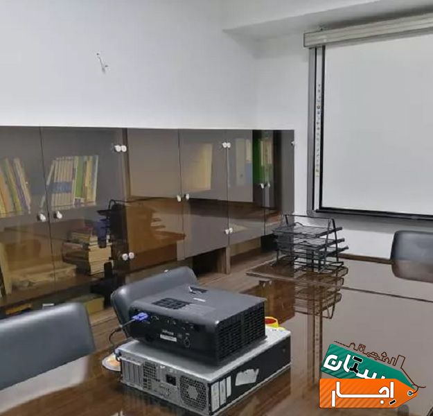 اجاره دفتر کار روزانه و ساعتی