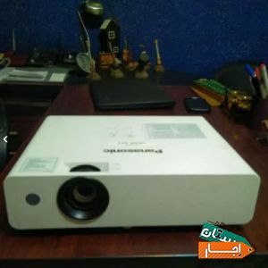 اجاره ویدئو پرژکتور پرده نمایش نصب با مناسب ترین قیمت