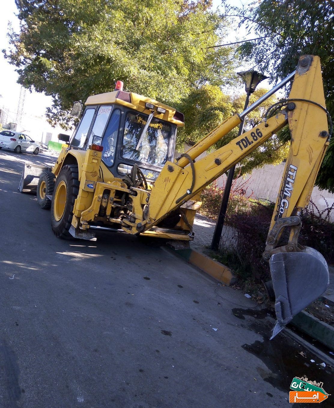 اجاره بیل میکانیکی بیل بکهو بیل بکو ومینی لودر