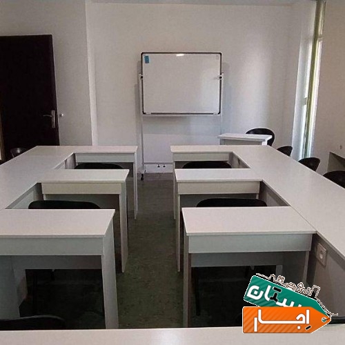 اجاره فضای آموزشی در ایام نوروز در میدان انقلاب