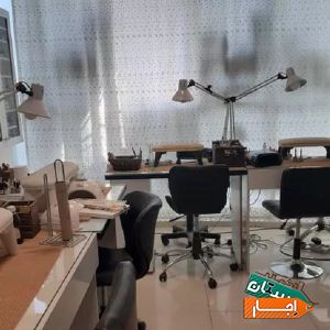 اجاره تعدادی میز ناخن (خیابان درختی) با شرایط عالی در البرز