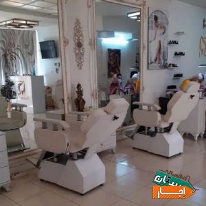اجاره تعدادی صندلی و میز ناخن در سالن آرایش با بهترین قیمت