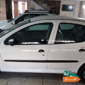 به یک دستگاه خودرو جهت اجاره بصورت روزانه با معتبرترین شرایط در البرز