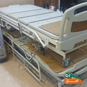 اجاره تخت برقی سه شکن برای بیمار یا سالمند