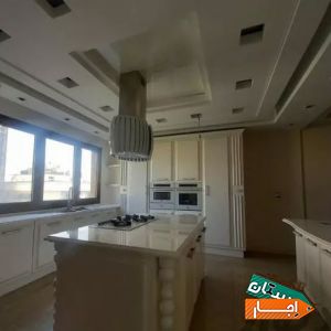 اجاره آپارتمان 270متر چهار خواب نوساز ویو شهر شرایط عالی