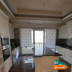 اجاره اپارتمان در فرشته 300متر طبقه 9 مبله و غیر مبله برج با شرایط معتبر