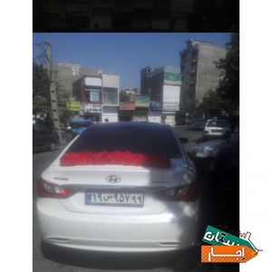 اجاره ماشین عروس سوناتا با گل ودسته گل