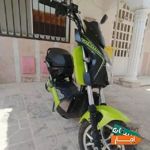 اجاره ساعتی موتور برقی xman با شرایط مناسب
