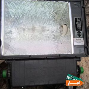 اجاره ملزومات نورپردازی (پرژکتور و رقص نور و .. ) بهترین شرایط