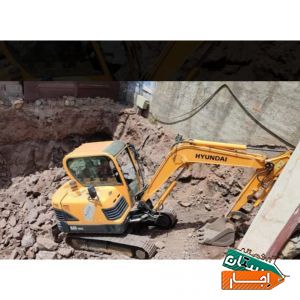 خاکبرداری توسط بابکت