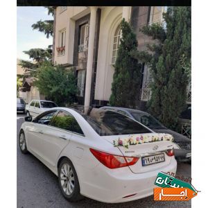 اجاره ماشین عروس سوناتا با گل ودسته گل