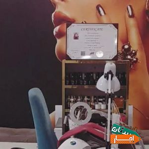 اجاره اتاق آرایشگران و3عددمیزناخن استندسالن زیبایی با بهترین شرایط