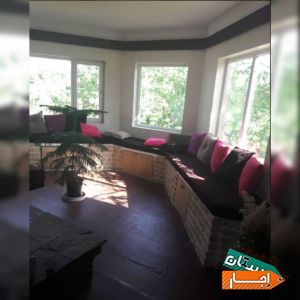 ویلا استخر دار در باغ بزرگ و با صفا